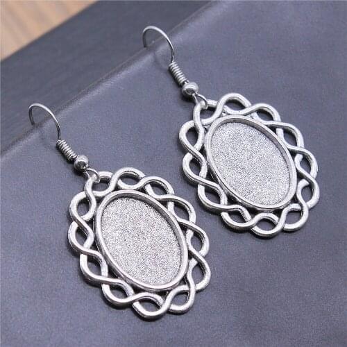 Vintage 2 Colors 13x18mm Oval Fashion Style Cameo Cabochon Pendant Base Setting Dangle Earrings Fit Women Party Gift