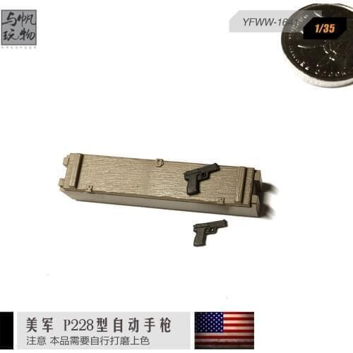 1/35 US P228 automatic pistol model 2 pieces of weapons model to be self-color