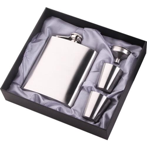 Portable Stainless Steel 7 OZ Hip Flask Pocket Flask Whiskey Screw Small Flask Wine Bottle For Drinker Men Gifts