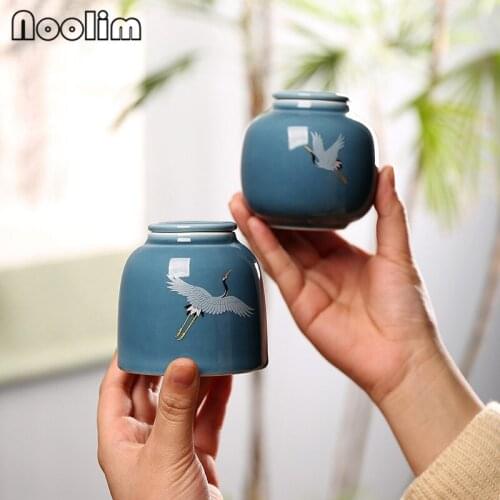 Creative Small Portable Hand Painted Crane Tea Caddy Retro Ceramic Canisters Sealed Spice Jar Storage Tank Mini Potable Box