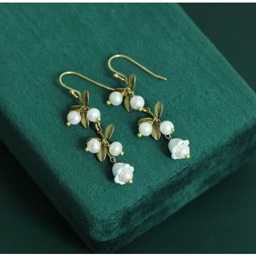 Simple Elegant Flower Hook Earring For Women Fashion Party Jewelry Female Accessories Freshwater Pearls Bell Orchid Ear
