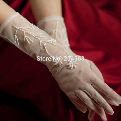 Romantic Bridal Gloves with Beads Wedding Gloves with Finger Short Gloves for Wedding Party