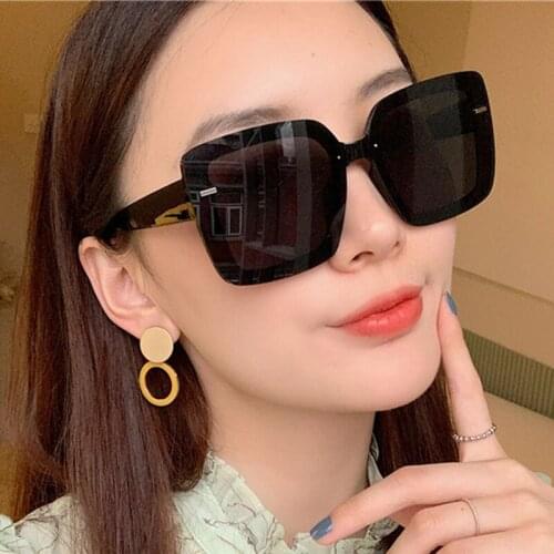 ZUIDID Fashion Square Frameless Sunglasses Women Retro Big Frame Sun Glasses Female Luxury Brand Eyewear UV400 Shade Driving