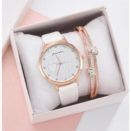 Women Fashion Heart-shaped Creative Watches New Gift Female Quartz Watch Simple Casual Ladies Wristwatches with Leather Strap