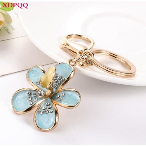 XDPQQ Fashion Jewelry Keychain Petal Shape Keychain Fashion Memorial Gift Bag Pendant
