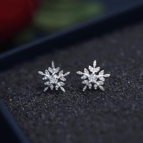 100% 925 Sterling Silver Cubic Zirconia Cute Snowflake Stud Earrings For Women Valentines Day Gift Creative Fashion Jewelry