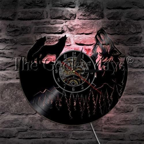Howling Wolf Mammal Luminous Wall Clock Wildlife Wolf Classic Creative Wall Watch Dcorative Lighting LED Night Lamp