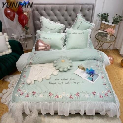 Egyptian cotton Embroidery Bedding sets Queen King Wedding Duvet cover sets Bed sheet Pillowcases 4pcs lace luxury bedclothes