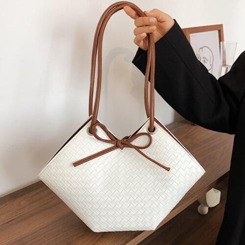 2021 Branded Pu Leather Shoulder Bags for Women Casual Knitting Tote Bag Solid Color Shopper Bag Female Hit Small Weave Handbag