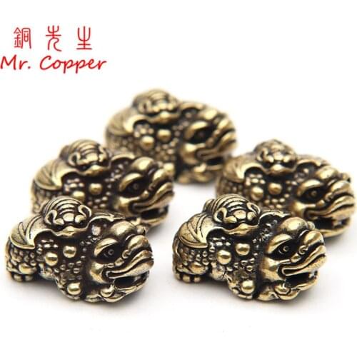 Solid Copper Lucky Toad Bat Figurines Miniatures Tea Ceremony Small Desktop Ornament Antique Bronze Animal Sculpture Home Decors