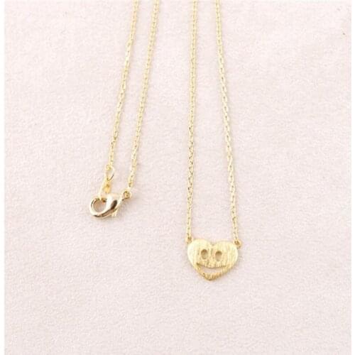 Fashion the smiling faces of the peach heart pendant necklace