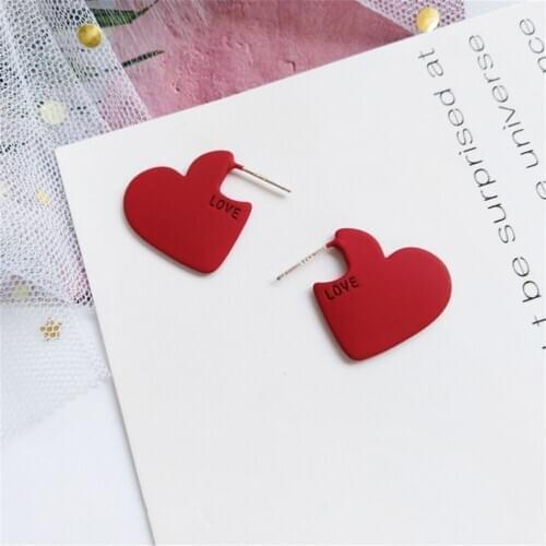 RUANME A pair Of Earrings Contracted Sweet Heart Earrings Red Letters LOVE Han Edition Earring Stud Earrings Women C Word Ear Ri
