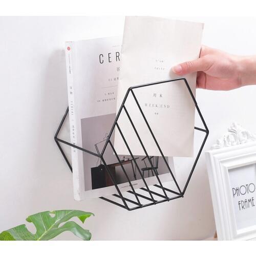 Creative Metal Hexagon Stripe Storage Rack Ornaments Wall Hanging Storage Bookshelf Crafts Living Room Bedroom Decor Housekeeper