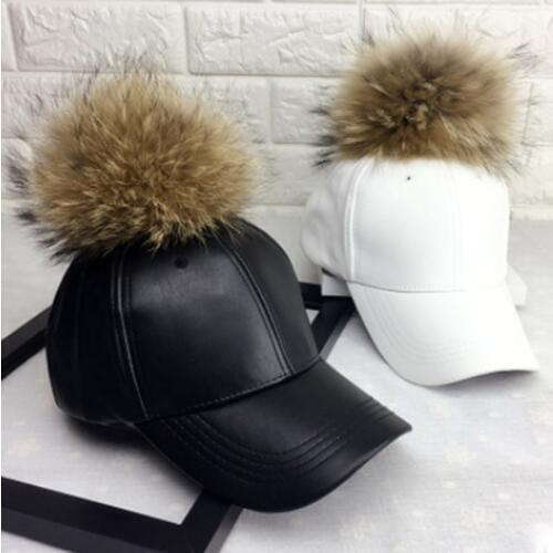 MAERSHEI Women's Hats With Pompoms