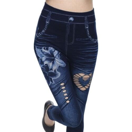 Hallolilla Capri Leggings