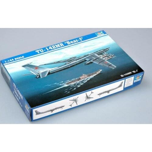 Trumpeter 03905 1/144 Tu-142MR Bear-J