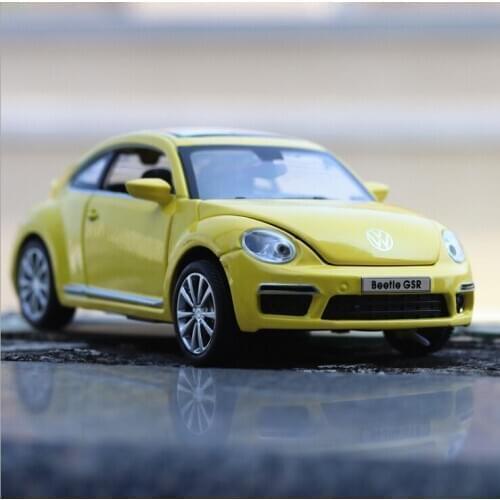 1: 32 Simulation Car Model Sound Light Return Force Children Toy Boy Birthday New Year Christmas Gift Yellow