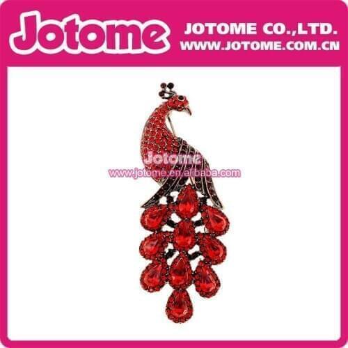 50pcs/ Wedding Decoration Copper Plated Red Crystal Rhinestone Elegant Peacock Bird Animal Pin Brooch