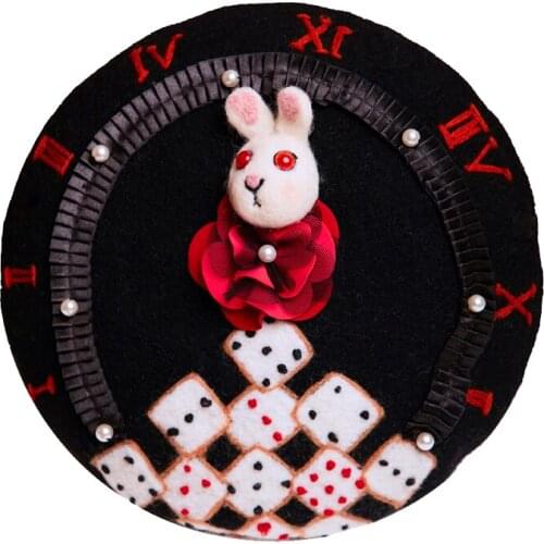 2021 Hot Autumn and Winter Female Painter Hat Handmade Felt Alice Square Playing Cards Making Creative Beret