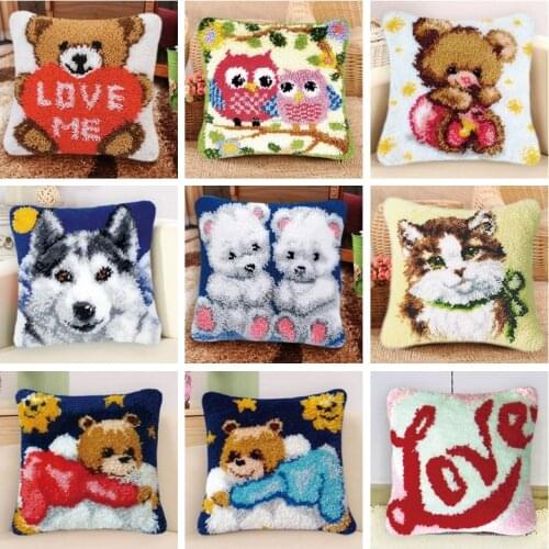 Cartoon Cushion Latch Hook Crochet Kit Flannel Pillow Mat DIY Craft Bear Wolf Cat Cross Stitch Needlework Latch Hook Rug Canvas Crocheting Cushion Embroidery Christmas Decor Handmade Knitted Needlework