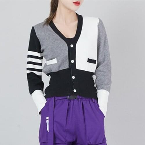 2021 brand Short style high-waisted slim plastic sweater women spring new single-breasted knitted cardigan twist small jacket