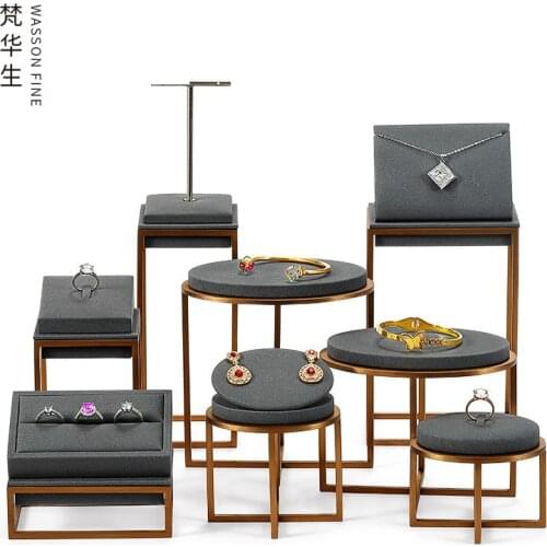 Metal jewelry display racks, rings, earrings, necklaces, jewelry display props, window decoration set
