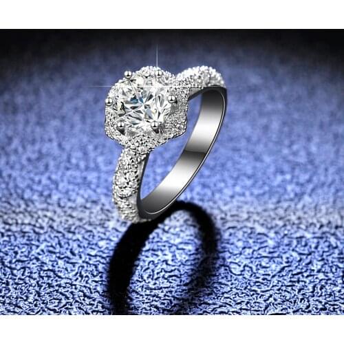 925 Sterling Silver Ring Mozanstone 1 Carat Six Prong Woman Ring Fashion Wedding Jewelry
