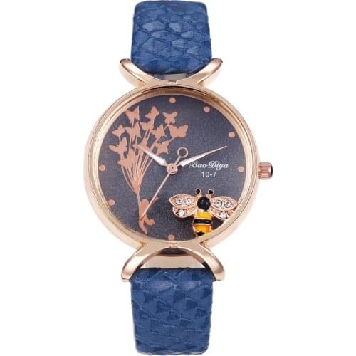 Little Rolling Bee Women Watches New Arrival Leather Strap Causal Quartz Watches Women Classic Snakeskin Pattern Ladies Watch