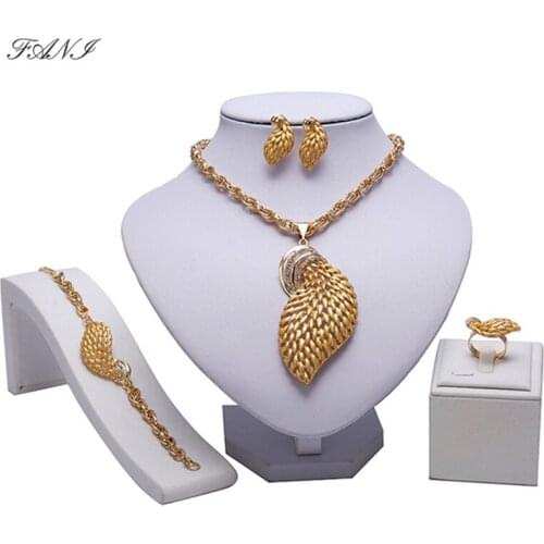 NEWS Saudi Gold Color Nigerian Wedding Jewelry Set Bridal Dubai Dress Accessories Jewelry Sets African Beads Jewelry Set