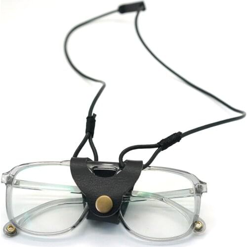 2021 New Fashion Hanging Neck Clip Glasses Bags Women Man Portable Case Leather Glasses Lanyard Cute Protection Cover Wholesale