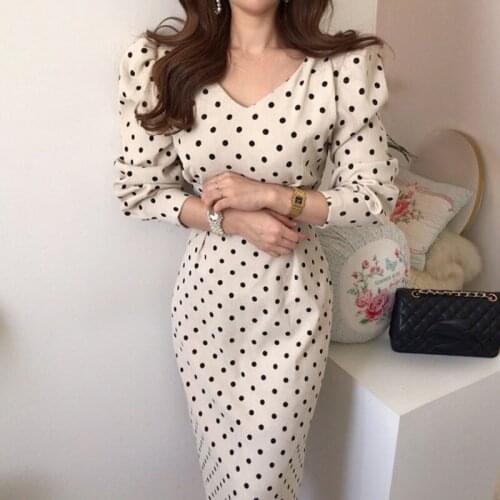 Korean One-Piece Elegant Chic V-Neck Bag Hip Dress 2021 Autumn New French Corduroy Polka Dot Dress Lace-Up Waist Bottoming Dress