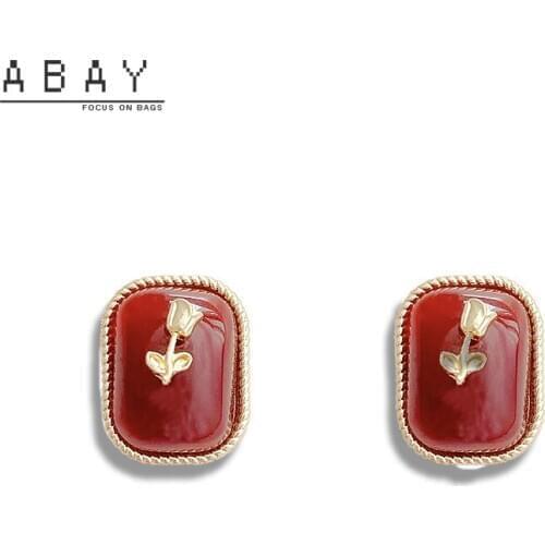 Fashionable Hot Sale Rose Earrings Girl 2020 New Super Fairy Wine Red Retro Temperament Versatile Geometric Design Ear Pendant