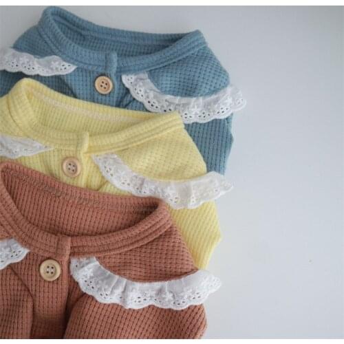 Winter Pet Dog Clothes Lace Cotton Dogs Coats Jacket Designer Buttons Sweater For Puppy Small Medium Dogs Sweatshirt Chihuahua