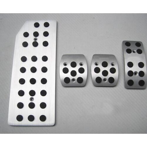 DEE Aluminum alloy Car Accessories For Suzuki S-Cross 2014-2016 AT/MT Accelerator Gas Brake Footrest Pedal Pad Styling Stickers