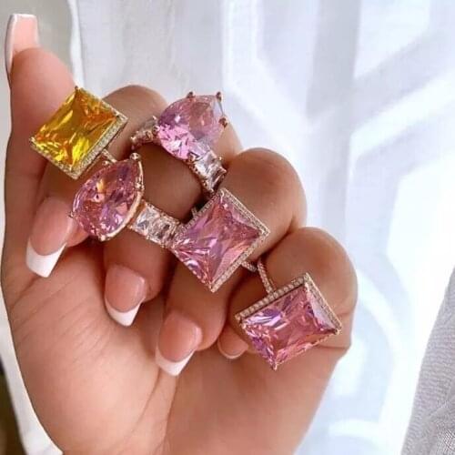 2021 Summer fashion big pink Pinky water drop accent stone Rose gold pricess cut full cz band wedding engagement ring for women