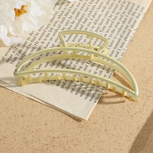 Korean and Japanese popular jewelry with back head moon catch clip headdress hairpin metal shark clip for women gifts wholesale