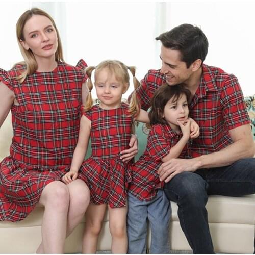 Family Matching Clothes Fashion Sleeveless Red Plaid Dresses Family Look Mom Daughter Dress Father Son Polo Shirt Couple Outfits