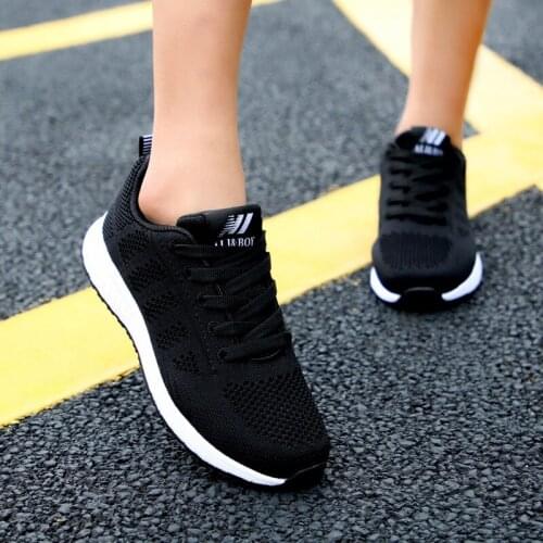 2021 Sneakers Women Shoes Flats Casual Ladies Shoes Lace-Up Mesh Light Breathable Female Vulcanize Shoes Sport Basket White