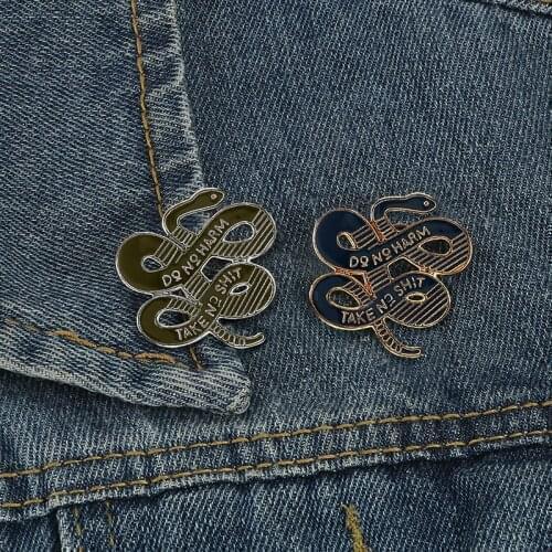 Black Snakes Brooches Dark Punk Golden Snake Enamel Pins DO NO HARM Metal Fashion Jewelry Gifts for Friends Lapel Jackets Badges