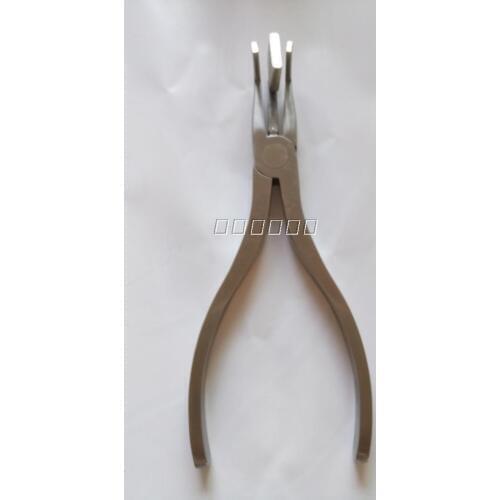 The piano tuning tool The piano accessories The keys of triangle plate of pliers The triangle piano keys pliers Stainless steel