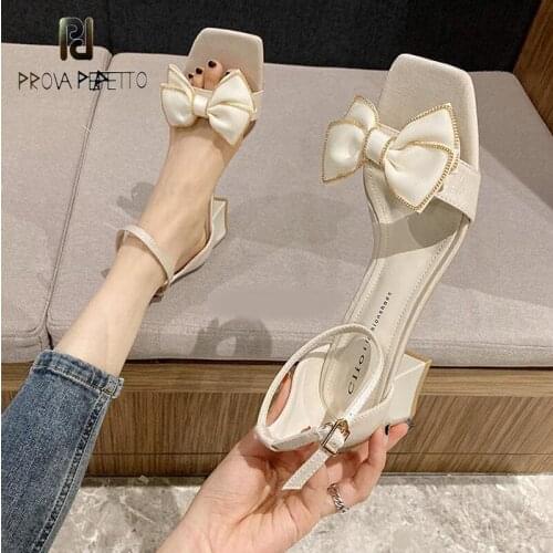 High-class Ladies Style White Bowknot Buckle Thick Heel Sandals Summer Sweet All-match Dress Party Mid-heel Sandals Women