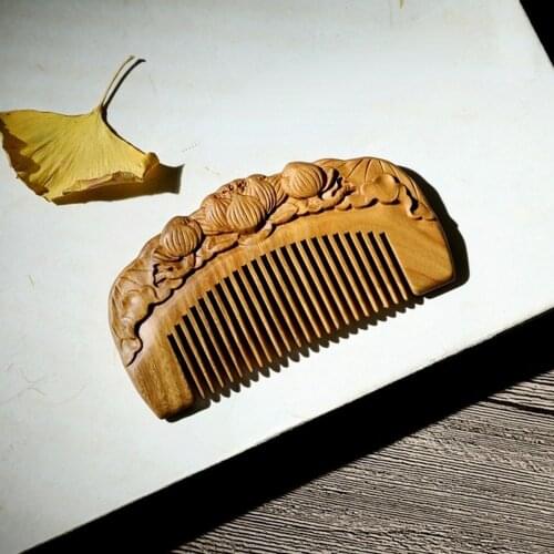 Hot Selling Ebony Carving Creative Comb Green Sandalwood Healthy Hair Comb Anti-static Lotus Craft Hair Comb