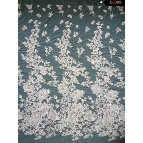 China factory fashion design white bridal sequins embroidery lace fabric for wedding party dress
