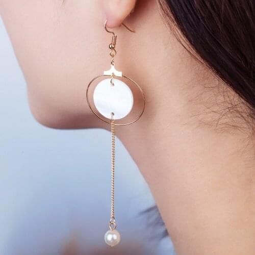 Korean version of retro Shell Earrings female temperament Round with white ring earrings wholesale