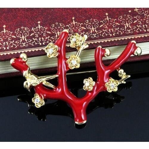 Red Enamel Tree Branches Bird Plum Blossom Pins and Brooches Safety Pin Jewelry Gold-color Metal Brooch for Christmas Gift