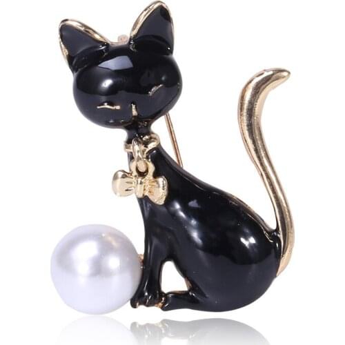 2020 Fashion 40x32mm White/Black Cat Shaped Beautiful Noble Enamel Oil Drop Kitten Pearl Brooch For Women Dress Accessories