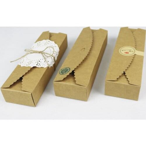 30PCS 23*7*4cm Scallop Top Kraft Paper Box Cookie Box Christmas Gift Box Macaron Packaging Emballage Carton New Year Gifts