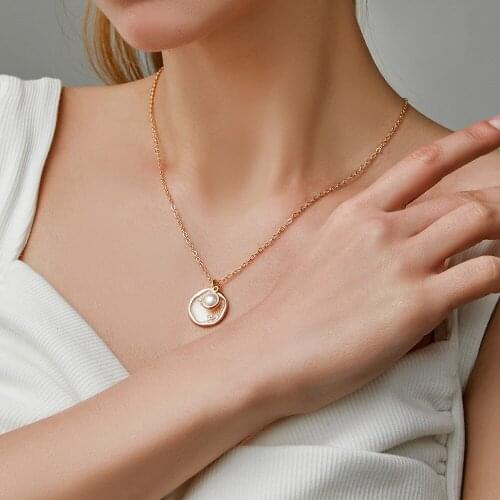 QiLuxy Vintage Gold Color Choker Necklaces for Women Geometric Pearl Sun Flower Letter Zircon Pendant Necklaces Fashion Jewelry