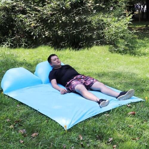 Picnic Cushion Portable Picnic Mat Waterproof Camping Cushion with Inflatable Pillow and Nails for Outdoor