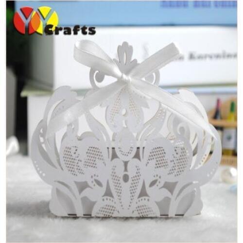 Free sample white cardboard gift box custom size and design